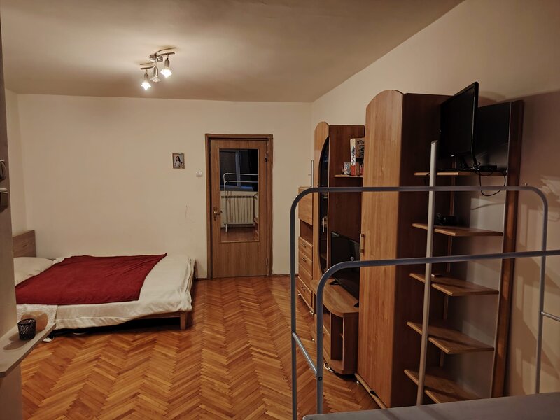 Drumul Taberei Garsoniera 31 mp Bd 1 Mai colt cu Str Sibiu