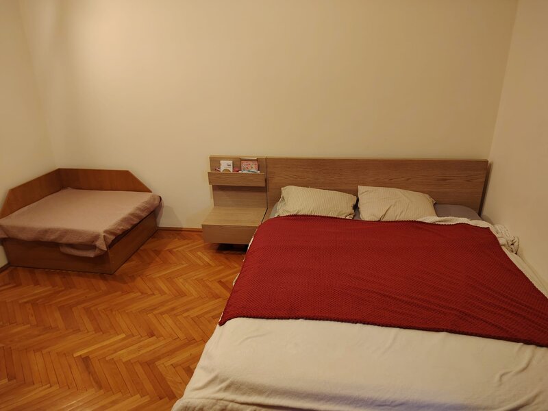 Drumul Taberei Garsoniera 31 mp Bd 1 Mai colt cu Str Sibiu